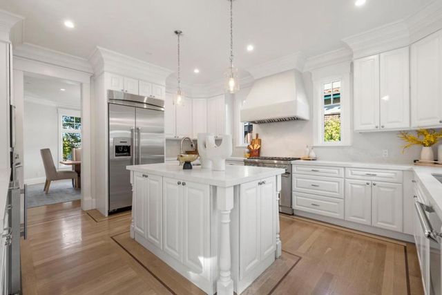 1425 Benito Avenue, Burlingame, CA 94010