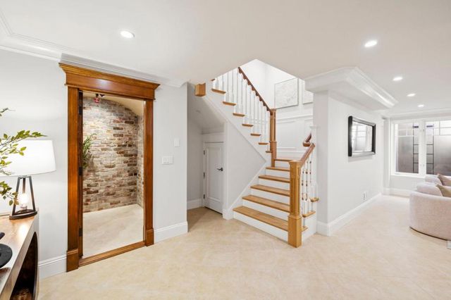 1425 Benito Avenue, Burlingame, CA 94010