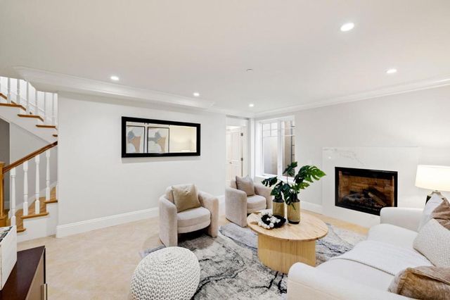 1425 Benito Avenue, Burlingame, CA 94010