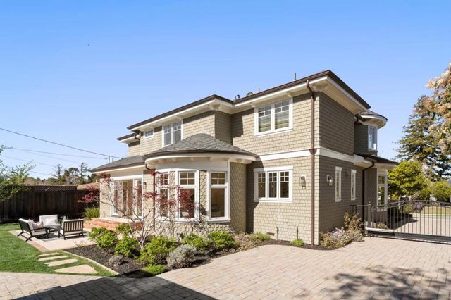 1425 Benito Avenue, Burlingame, CA 94010