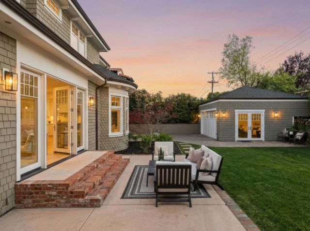 1425 Benito Avenue, Burlingame, CA 94010