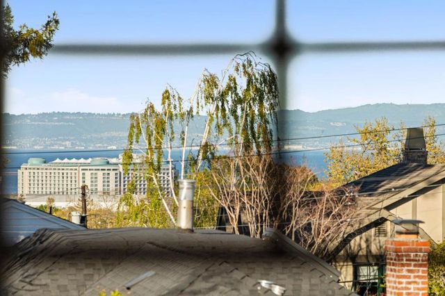 1425 Benito Avenue, Burlingame, CA 94010