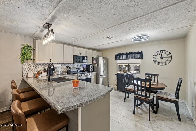 18026 N CAVE CREEK Road 106, Phoenix, AZ 85032