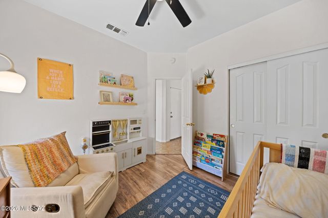 5732 W Cactus Garden Drive, Tucson, AZ 85742