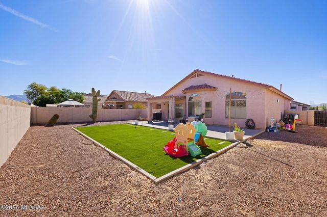 5732 W Cactus Garden Drive, Tucson, AZ 85742