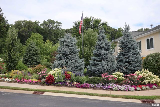 5610 W WOODBRIAR Lane, Peoria, IL 61615