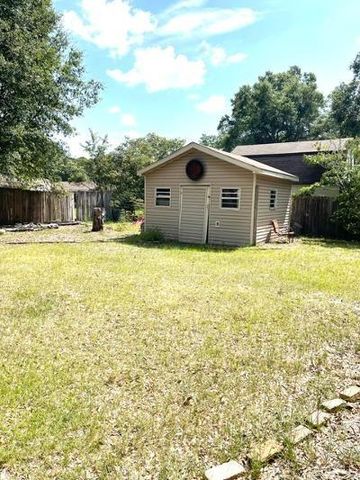 351 Twin Branch Drive S, Satsuma, AL 36572
