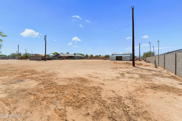 13202 W OCOTILLO Road, Glendale, AZ 85307