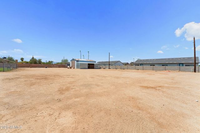 13202 W OCOTILLO Road, Glendale, AZ 85307