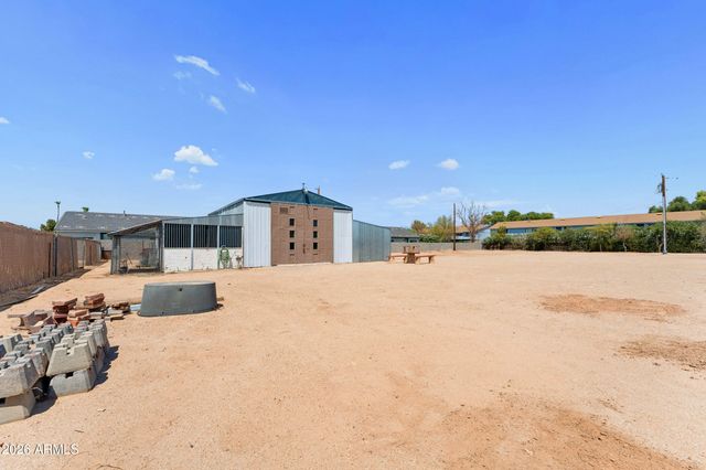 13202 W OCOTILLO Road, Glendale, AZ 85307