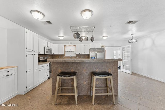 13202 W OCOTILLO Road, Glendale, AZ 85307