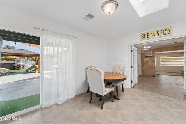 13202 W OCOTILLO Road, Glendale, AZ 85307