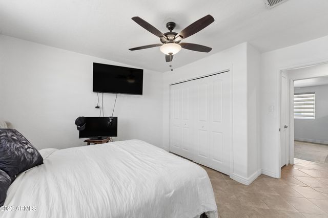 13202 W OCOTILLO Road, Glendale, AZ 85307