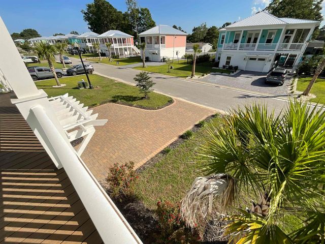 154 McIlroy Ct., Murrells Inlet, SC 29576