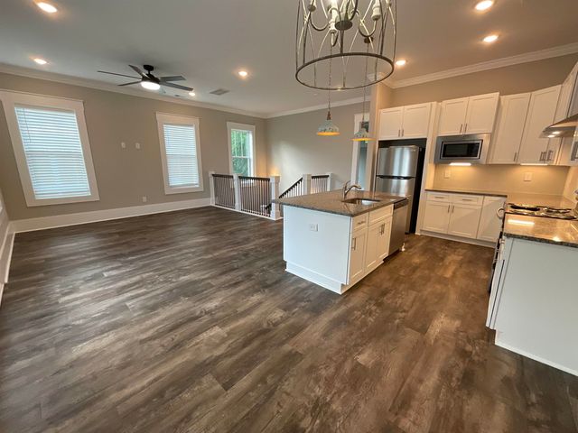154 McIlroy Ct., Murrells Inlet, SC 29576