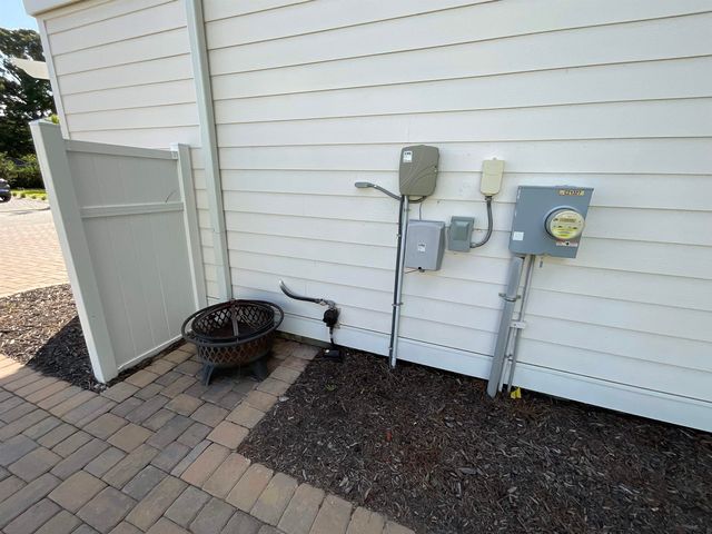 154 McIlroy Ct., Murrells Inlet, SC 29576