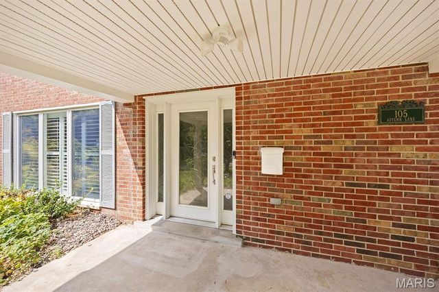 105 Autumn Lane, Belleville, IL 62223