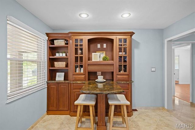 105 Autumn Lane, Belleville, IL 62223