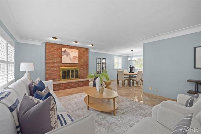 105 Autumn Lane, Belleville, IL 62223