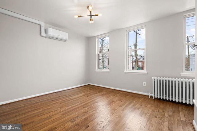 1848 CAPITOL AVE NE, Washington, DC 20002