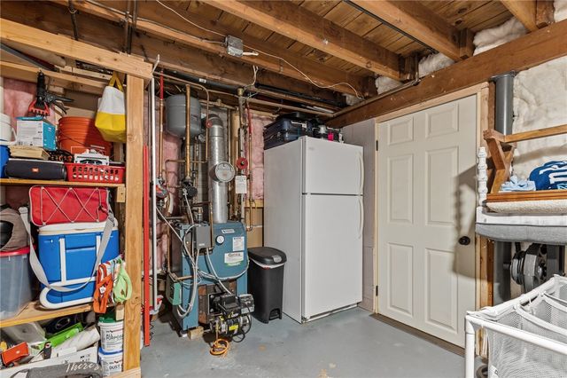 33 Fairhaven Road, Cumberland, RI 02864