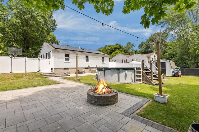 33 Fairhaven Road, Cumberland, RI 02864