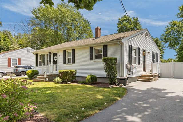 33 Fairhaven Road, Cumberland, RI 02864