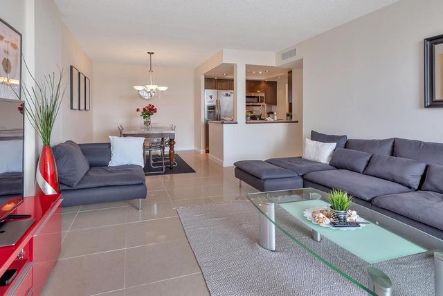 1009 N Ocean Boulevard 409, Pompano Beach, FL 33062
