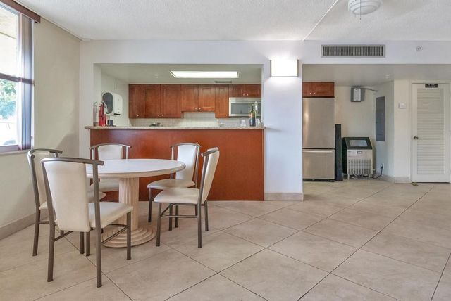 1009 N Ocean Boulevard 409, Pompano Beach, FL 33062