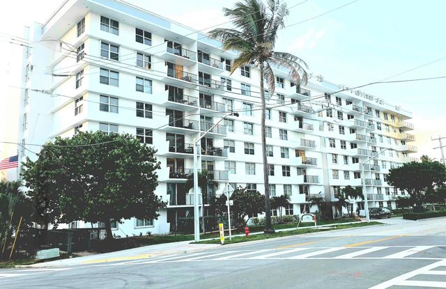 1009 N Ocean Boulevard 409, Pompano Beach, FL 33062