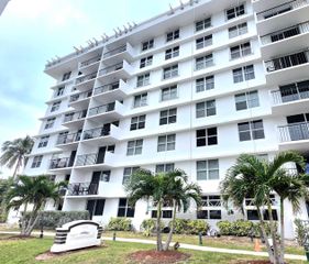 1009 N Ocean Boulevard 409, Pompano Beach, FL 33062