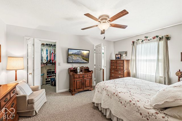 5701 Kensington Way N, Plainfield, IN 46168