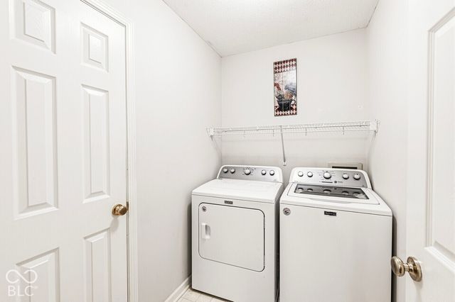 5701 Kensington Way N, Plainfield, IN 46168