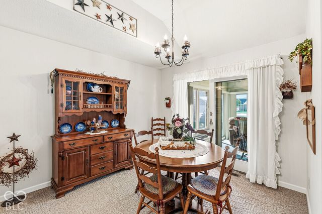 5701 Kensington Way N, Plainfield, IN 46168