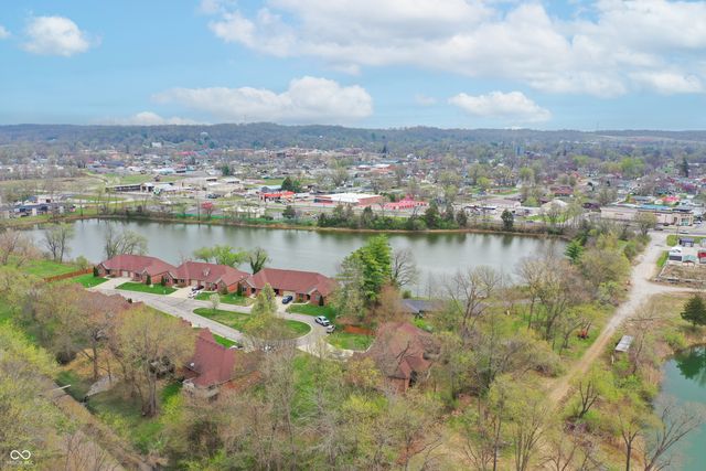 655 Mallards Crossing, Martinsville, IN 46151