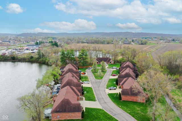 655 Mallards Crossing, Martinsville, IN 46151