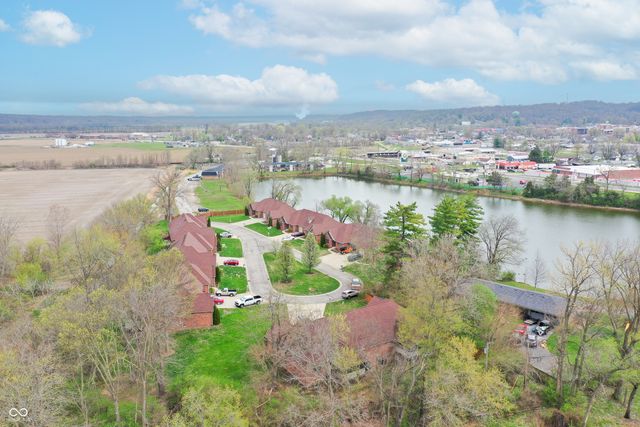 655 Mallards Crossing, Martinsville, IN 46151