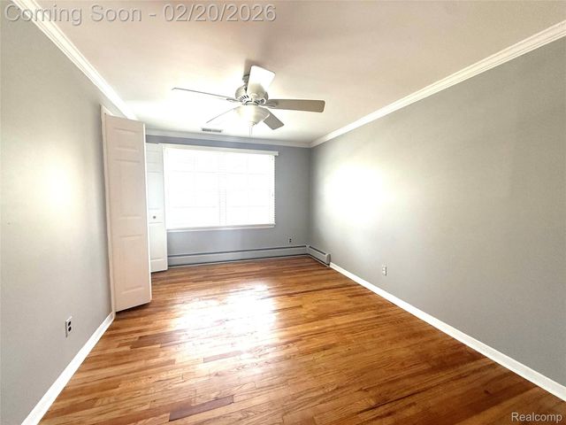 2570 Aspen Lane, Bloomfield Charter Township, MI 48302