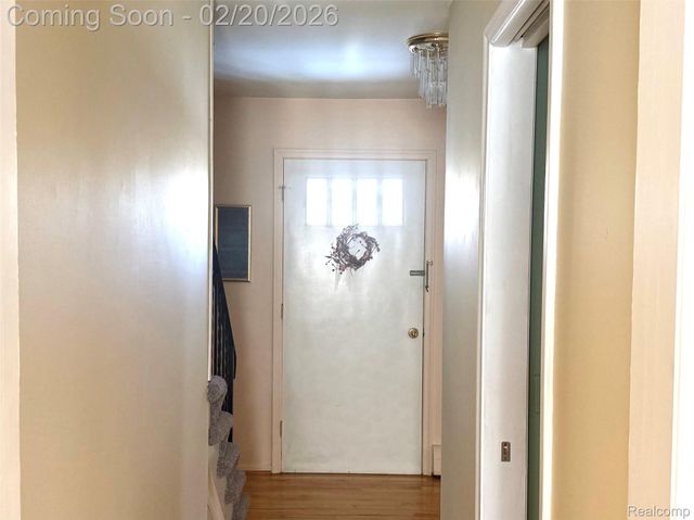 2570 Aspen Lane, Bloomfield Charter Township, MI 48302