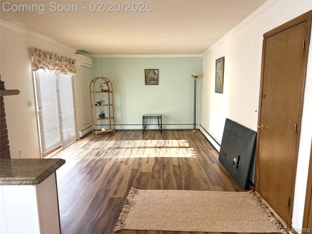 2570 Aspen Lane, Bloomfield Charter Township, MI 48302