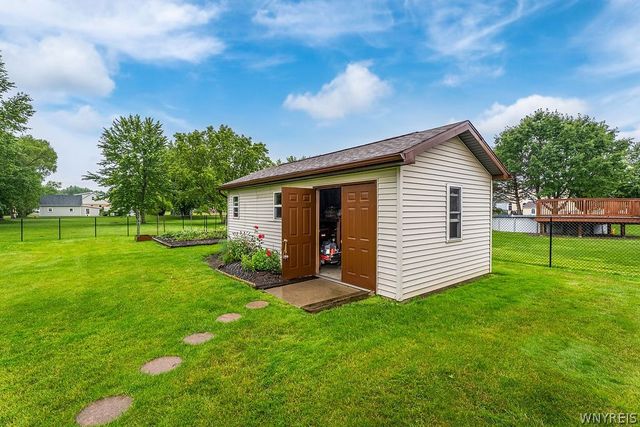 52 Tomahawk, Lancaster, NY 14086