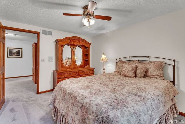 52 Tomahawk, Lancaster, NY 14086