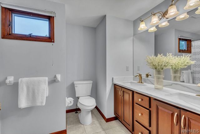 52 Tomahawk, Lancaster, NY 14086