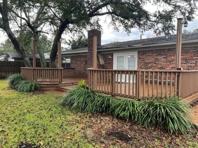 723 Clark Drive, Fort Walton Beach, FL 32547