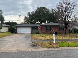 723 Clark Drive, Fort Walton Beach, FL 32547
