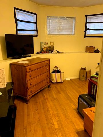 65 Hemenway Street 1, Boston, MA 02115