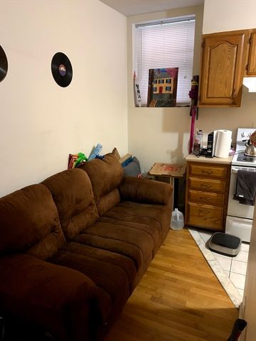 65 Hemenway Street 1, Boston, MA 02115