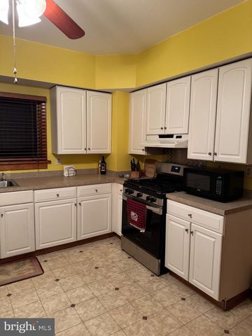 323 4TH W, Florence, NJ 08518