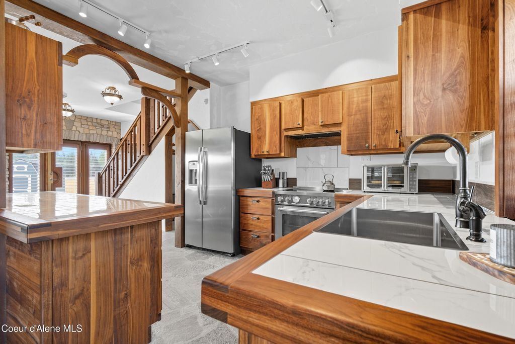 Address unavailable. photo 11