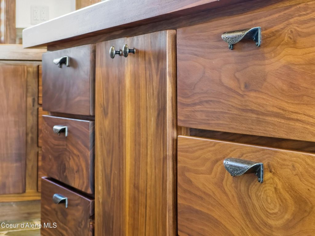 Address unavailable. photo 17